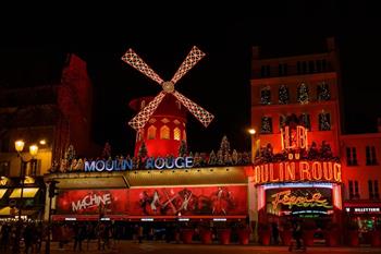 Moulin Rouge Cabaret Weekend