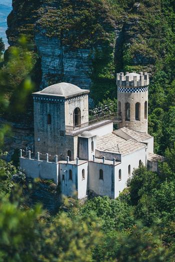 Urokliwe Erice i rejs łodzią po lagunie Marsala