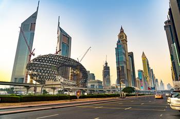 Prywatny transfer z Międzynarodowego Lotniska w Dubaju do hotelu